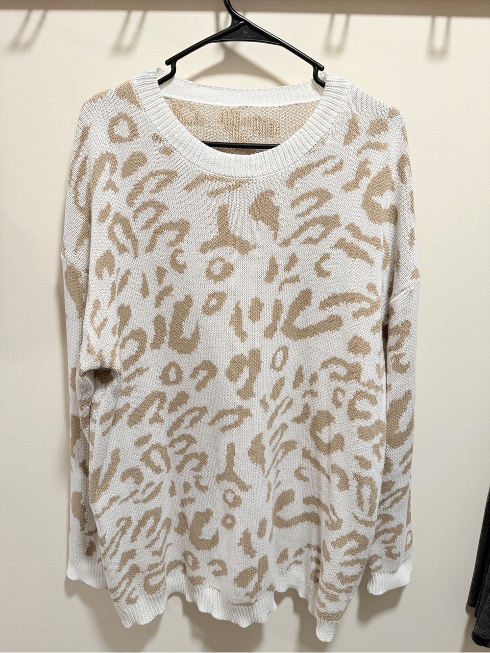Neutral Leopard Print Women's Sweater - Cream and Tan